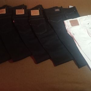 Women's Levi jean BUNDLE 6 pair